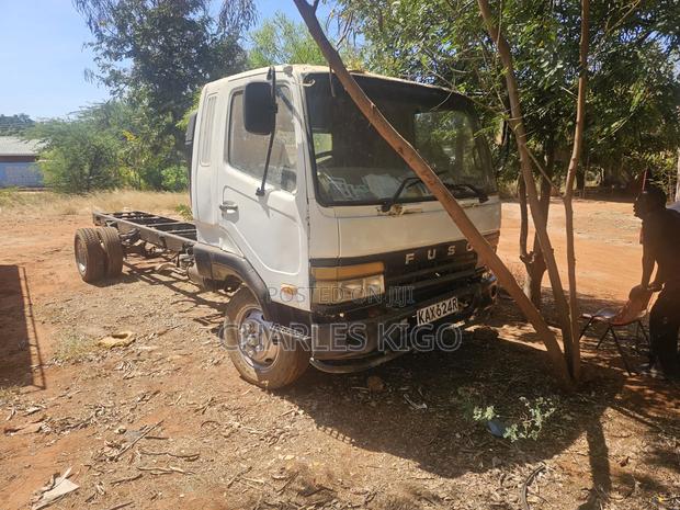 Mitsubishi Fuso Fighter - thumbnail 3