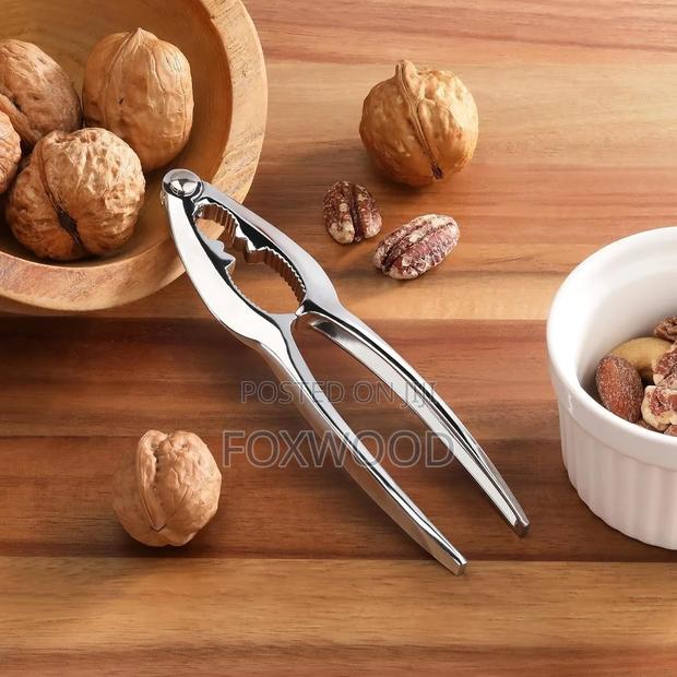 KMT Metal Nut Cracker – 15cm - thumbnail 3
