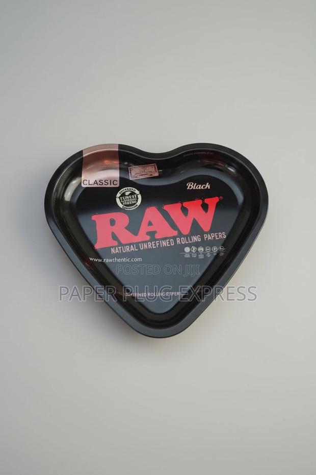 Raw Metallic Heart Shape Rolling Tray - Black
