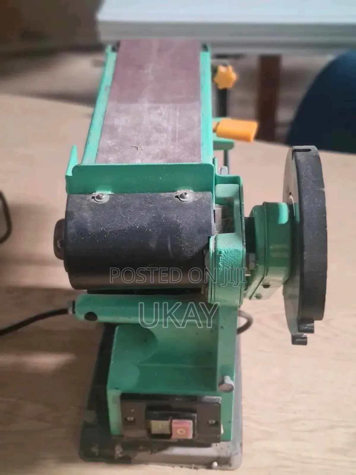 Uk Tooltec Bench Belt and Disc Sander.
