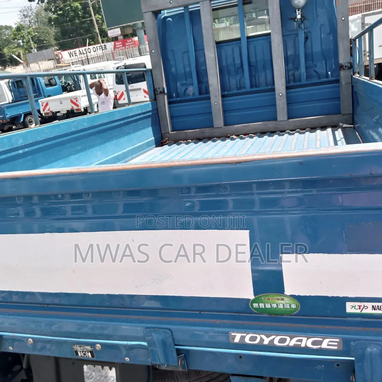 Toyota Dyna Petrol Single Tire to Be Registered to New Number Plate