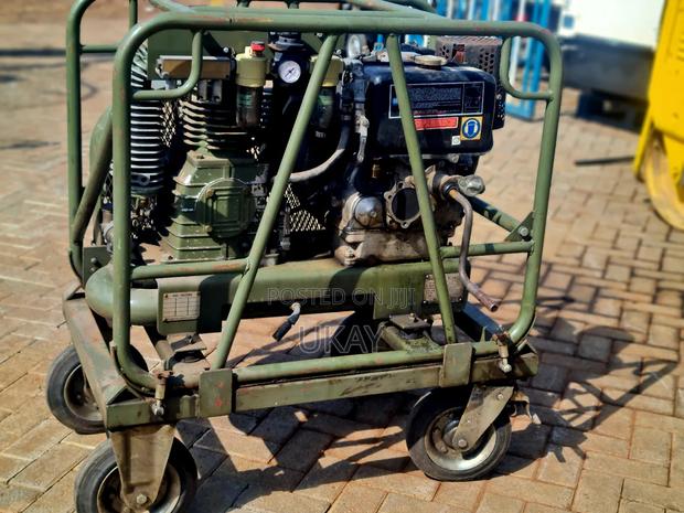 Uk Lister Diesel British Army Air Compressor Mobile.