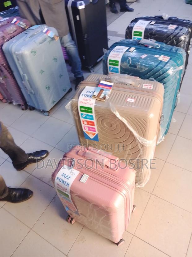 Travelling Bags - thumbnail 2