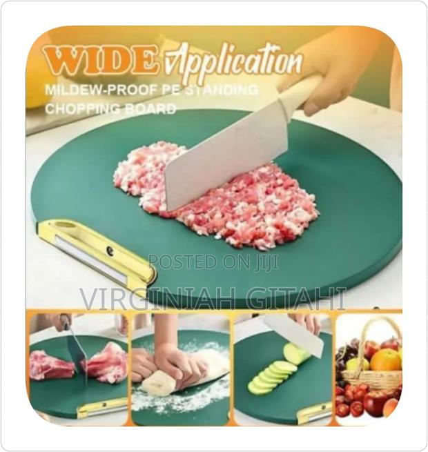 Mildew Chopping Board