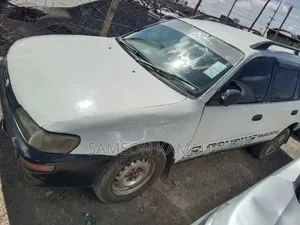 Toyota Corolla 1998 White
