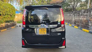 Toyota Noah 2017 Matt Black