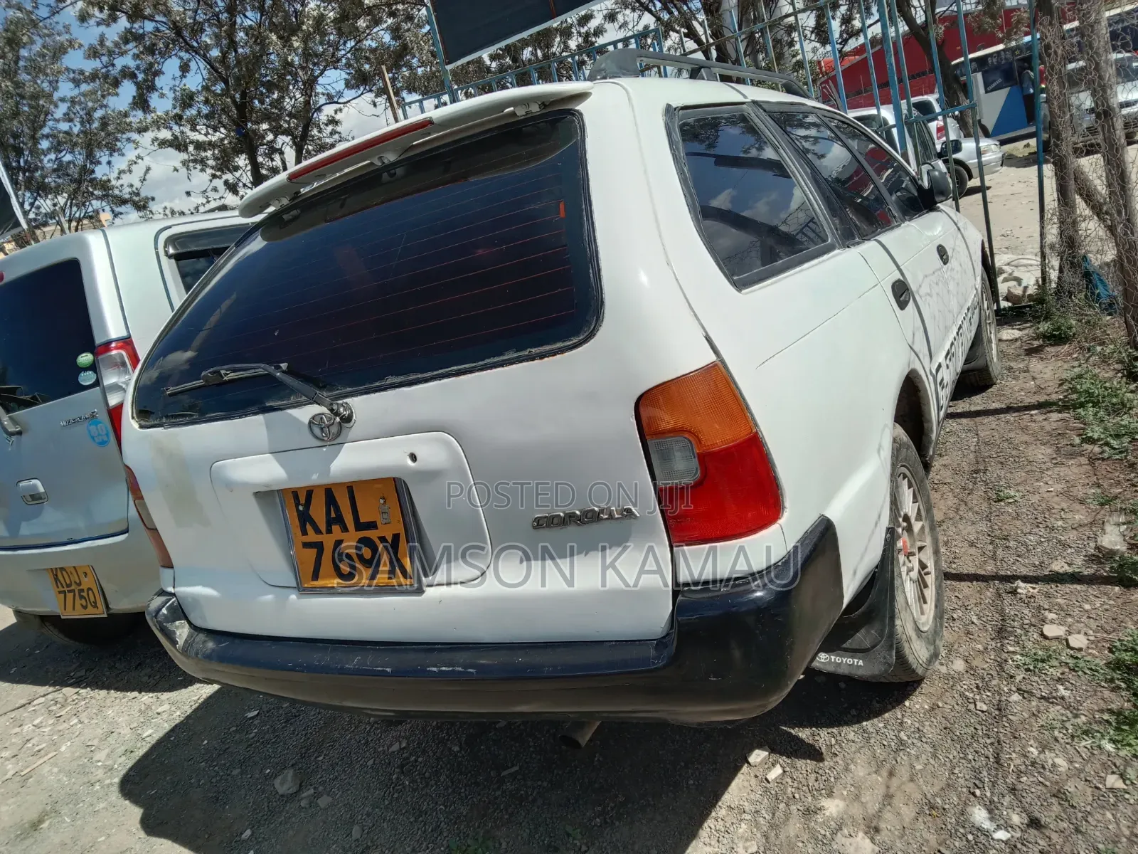 Toyota Corolla 1998 White