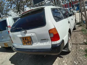 Toyota Corolla 1998 White