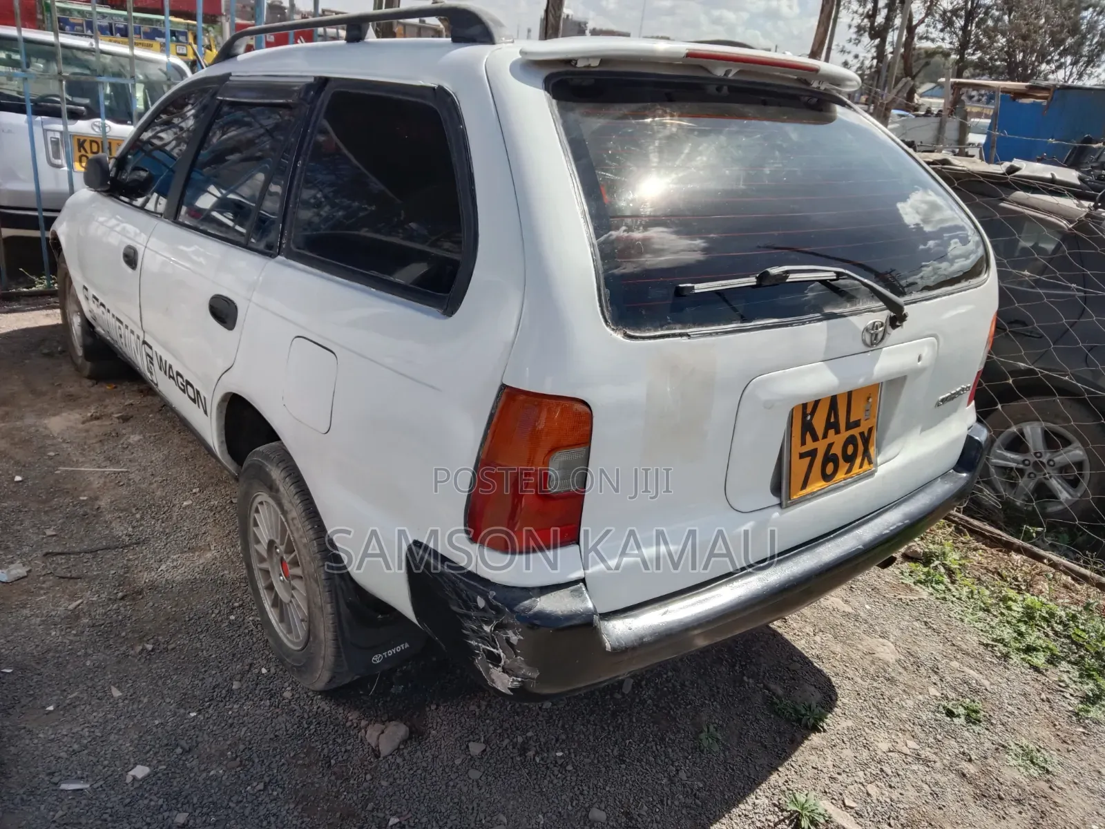 Toyota Corolla 1998 White