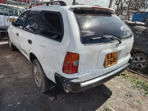 Toyota Corolla 1998 White