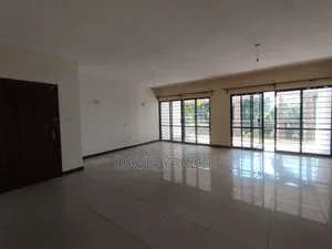 6bdrm Duplex in Parklands/Highridge for sale