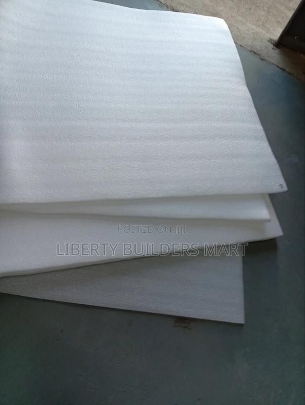 Polyester Styrofoam - thumbnail 3