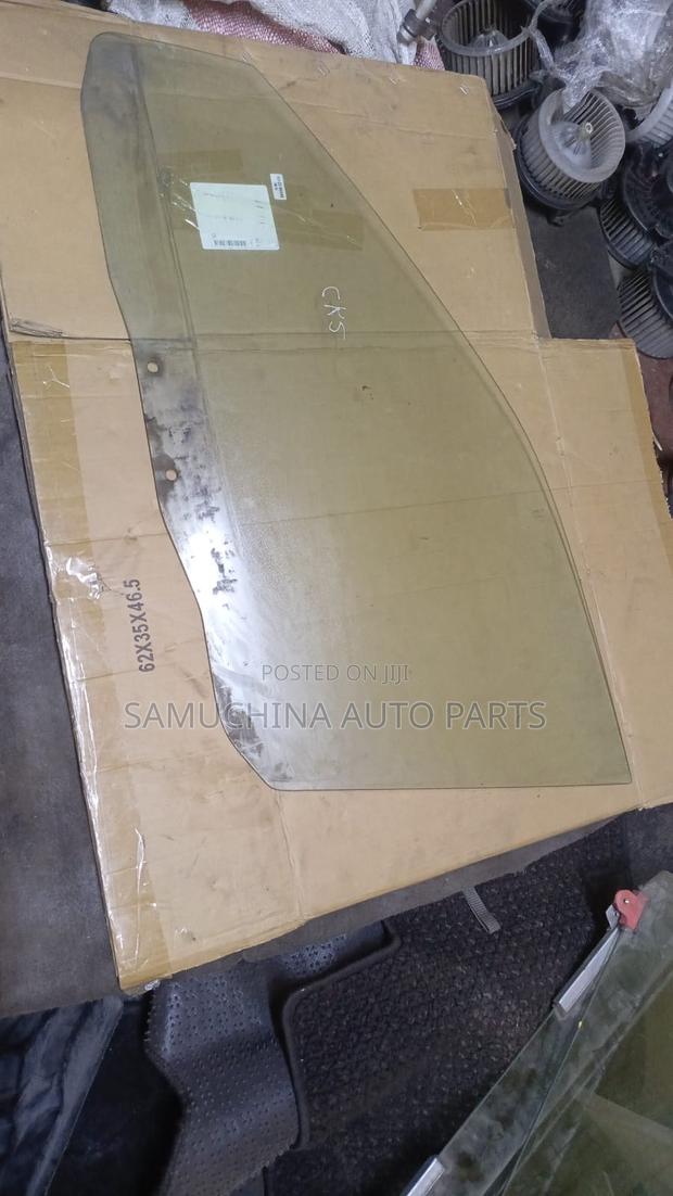 Door Glass Mitsubishi Ck2 Front Left