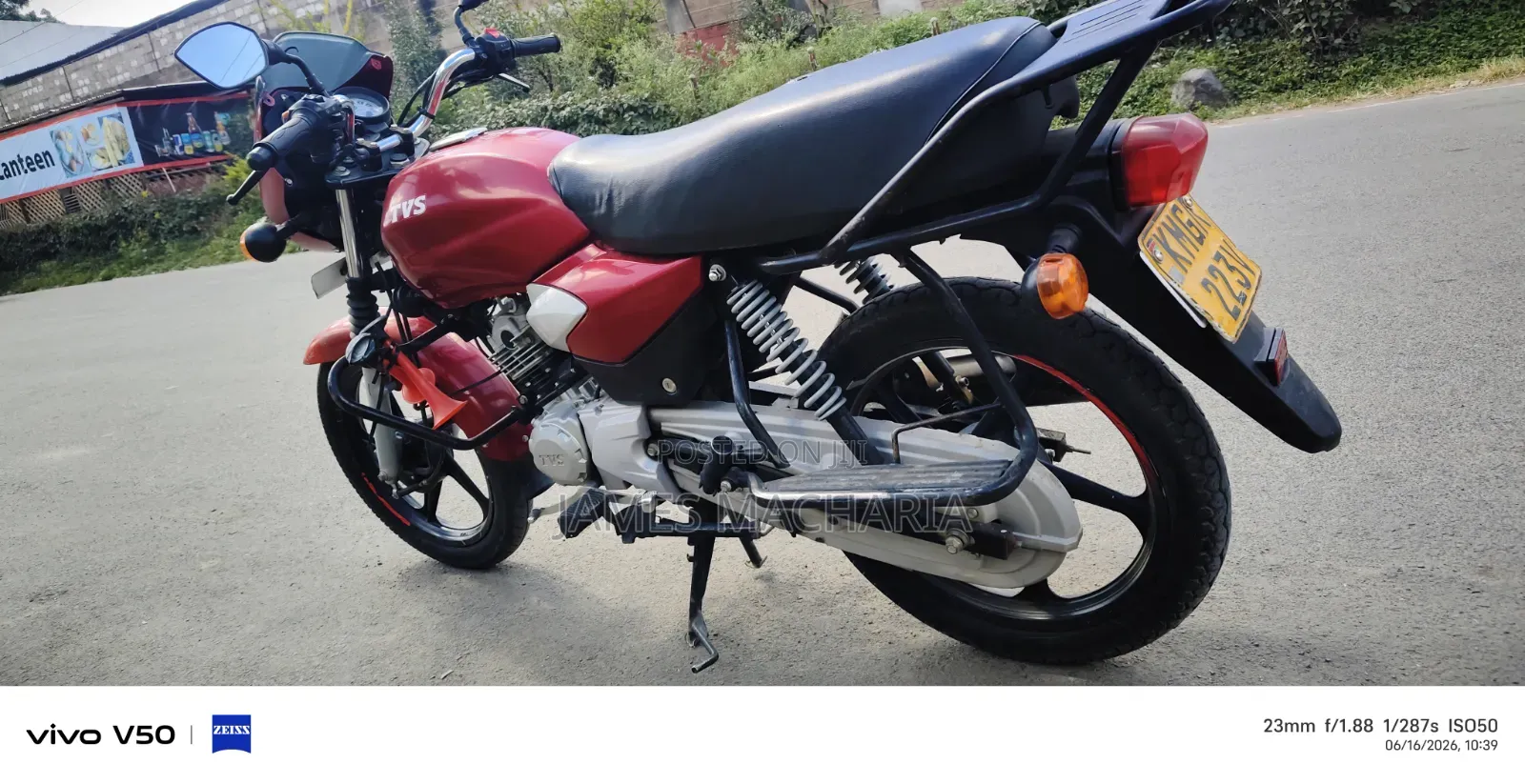 TVS HLX 125 2026 Red
