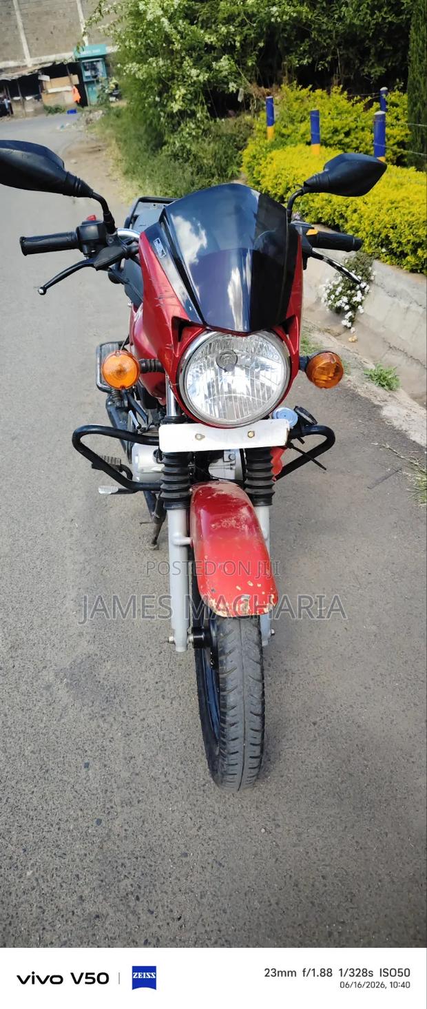 TVS HLX 125 2026 Red - thumbnail 6