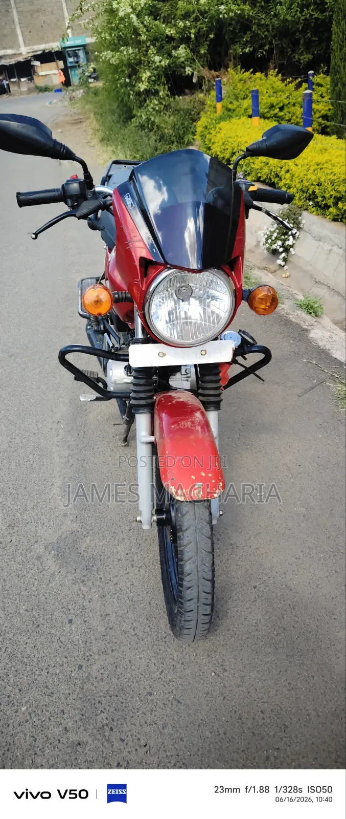 TVS HLX 125 2026 Red