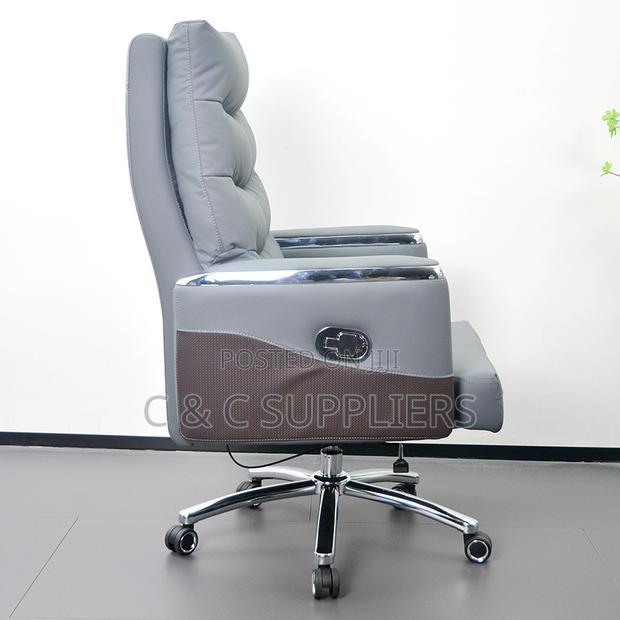 Director's Executive Chair. - thumbnail 3