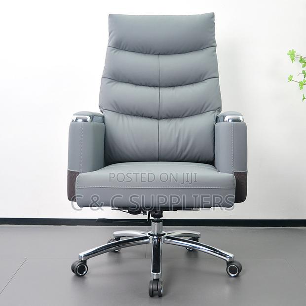 Director's Executive Chair. - thumbnail 4