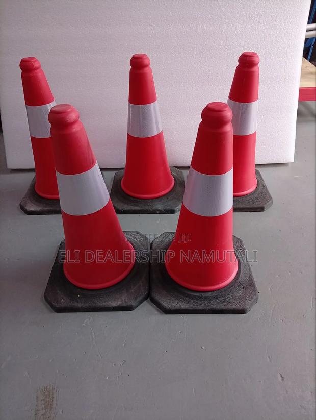 50cm Pvc Road Safety Cone With Rubber Base