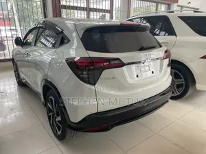 Honda Vezel 1.5 Hybrid 2WD 2019 White