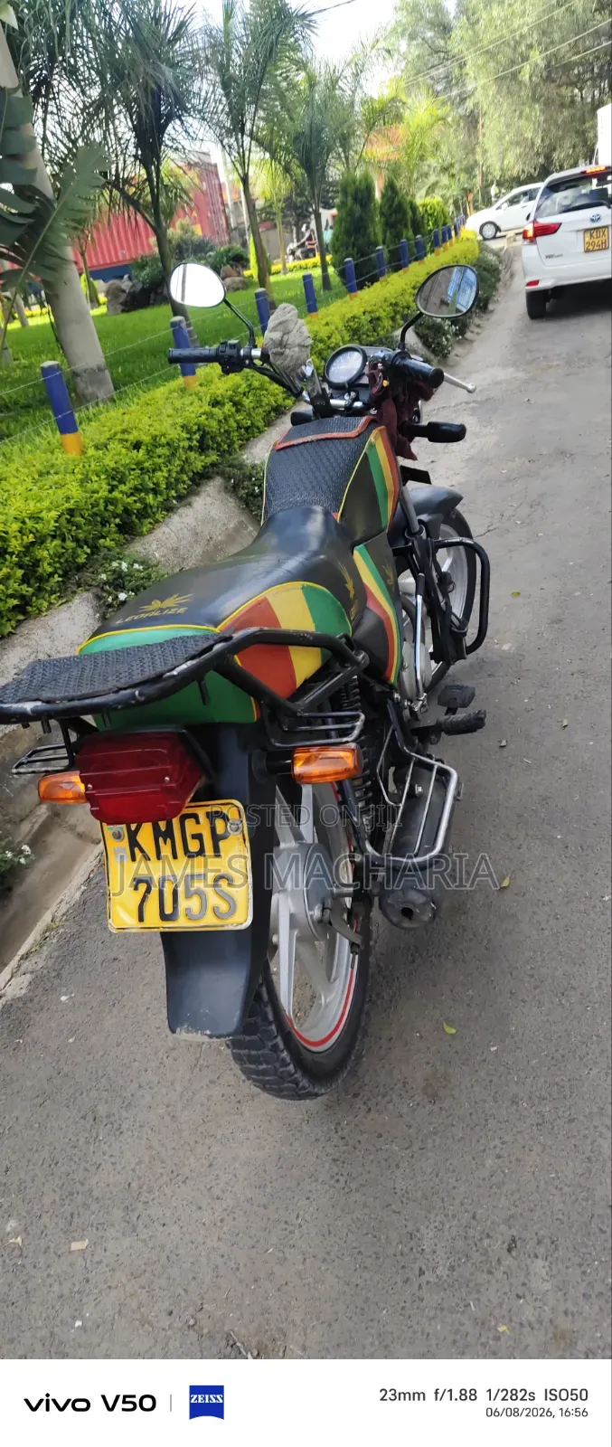 Honda CB 2025 Red