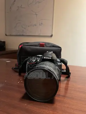 Nikon D5300 DSLR With Nikkor 18-200mm F/3.5-5.6g Ed Vr Ii Lens
