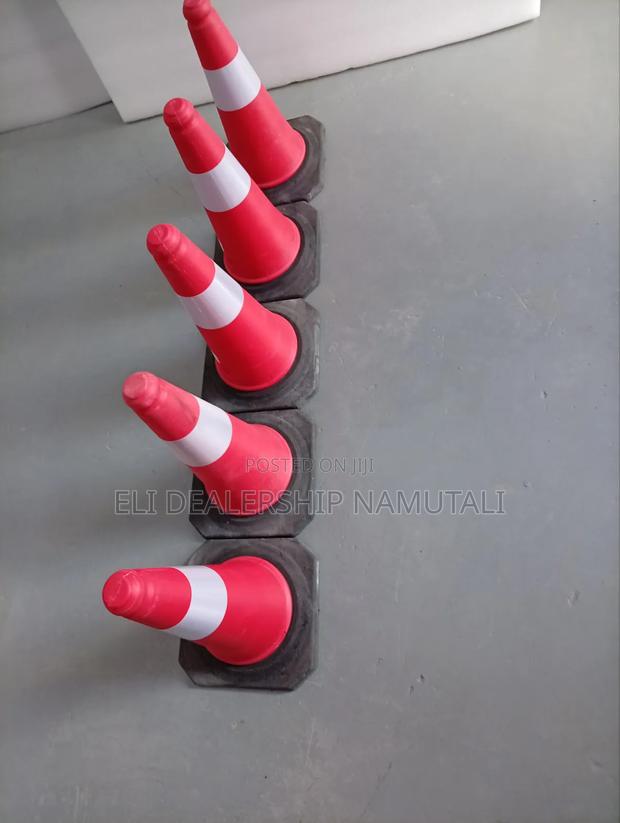 Reflective Construction Safety Cone – 50cm - thumbnail 3
