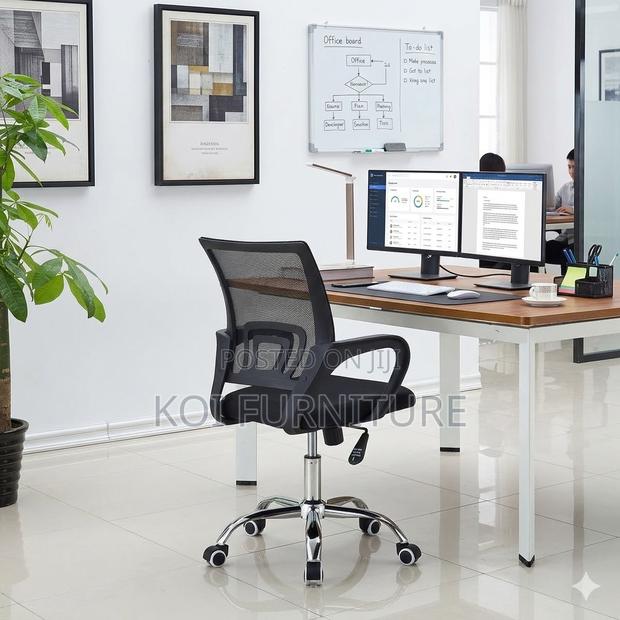 Office Chairs; Mesh Fabric 360 Swivel Home Office Chairs