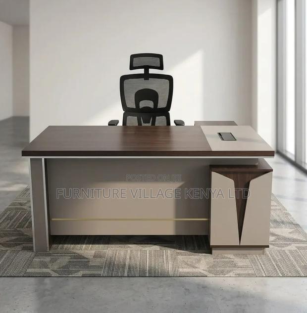 5.25 Feet Ceo Executive Office Desk - thumbnail 5
