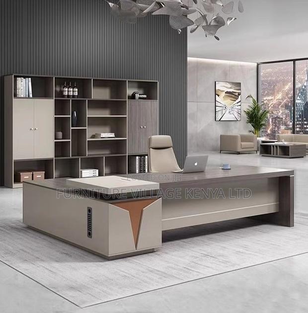 5.25 Feet Ceo Executive Office Desk - thumbnail 6
