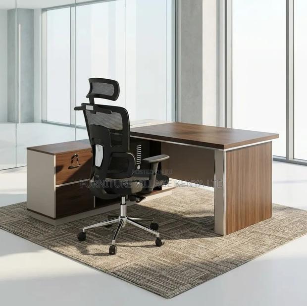 5.25 Feet Ceo Executive Office Desk - thumbnail 8