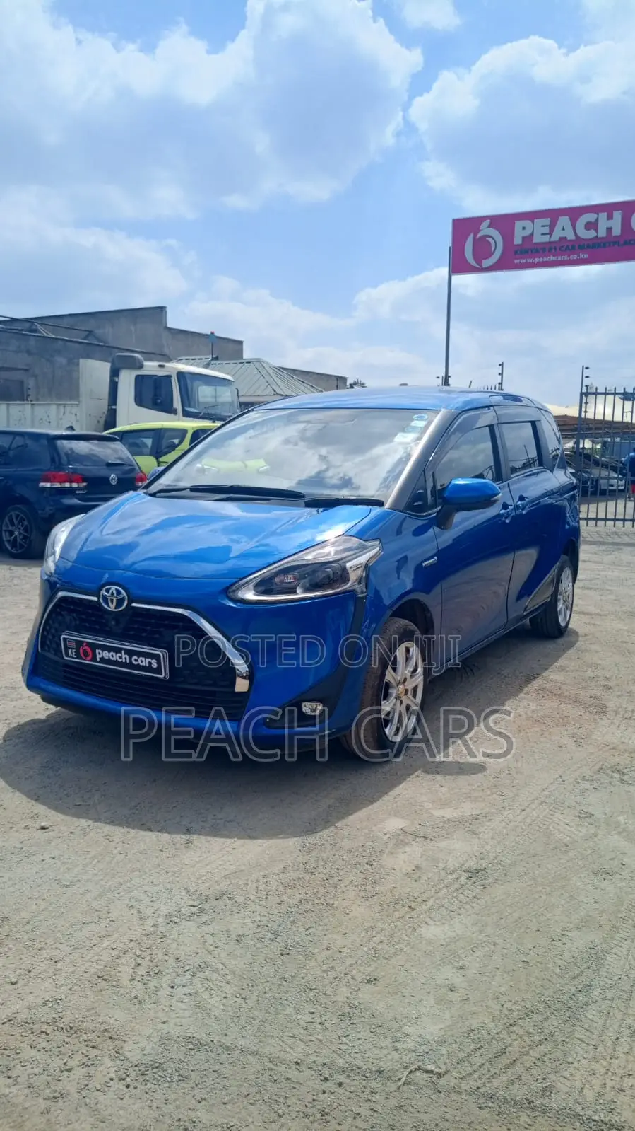 Toyota Sienta 2019 Blue