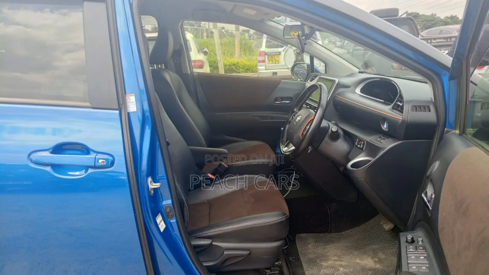 Toyota Sienta 2019 Blue