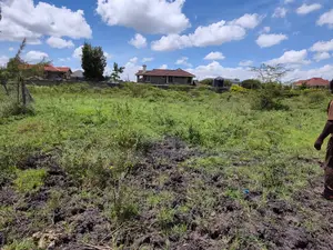 100 by 100.Syokimau 50m From Tarmac(Community Road).