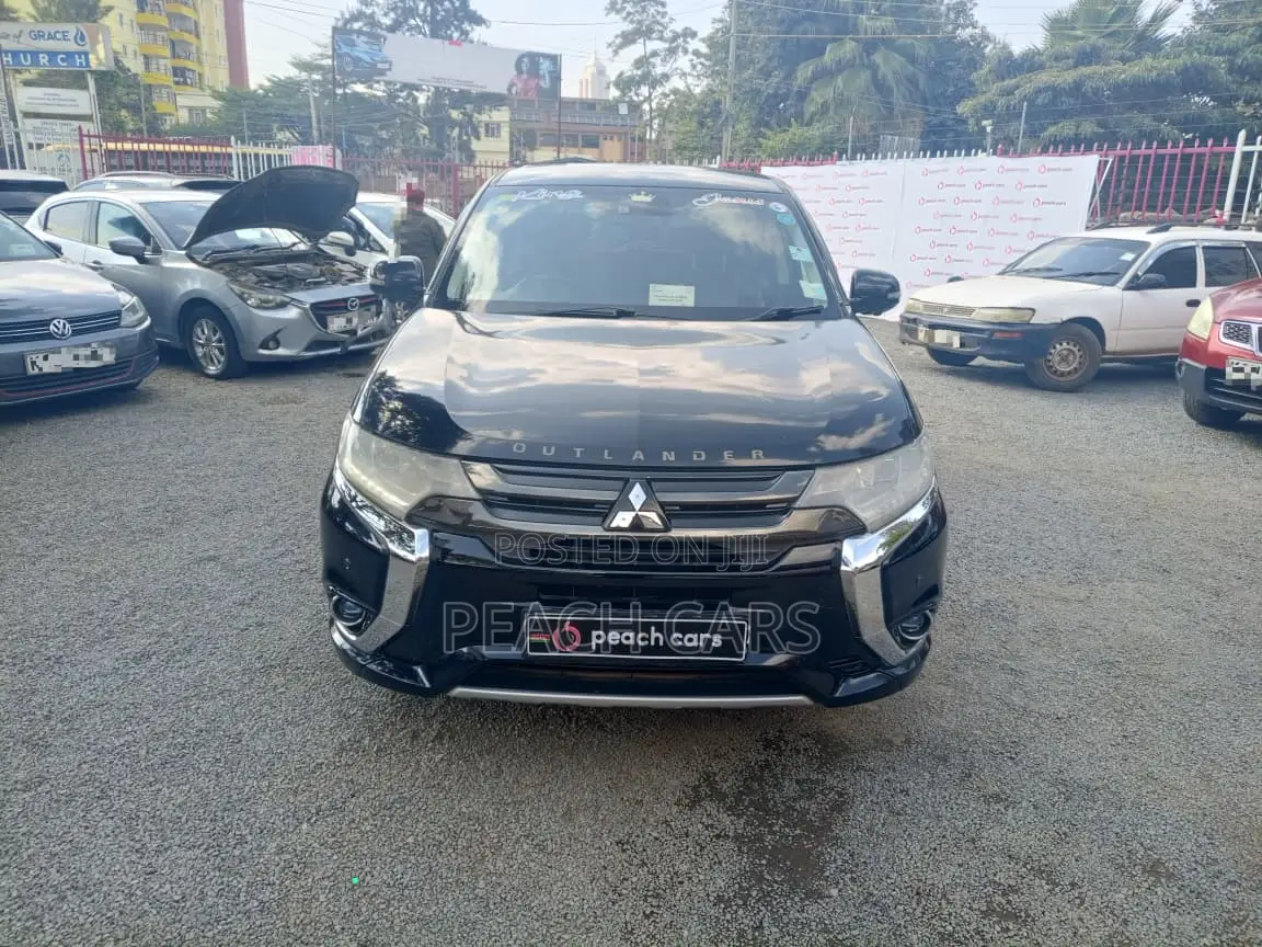 Mitsubishi Outlander 2015 Black