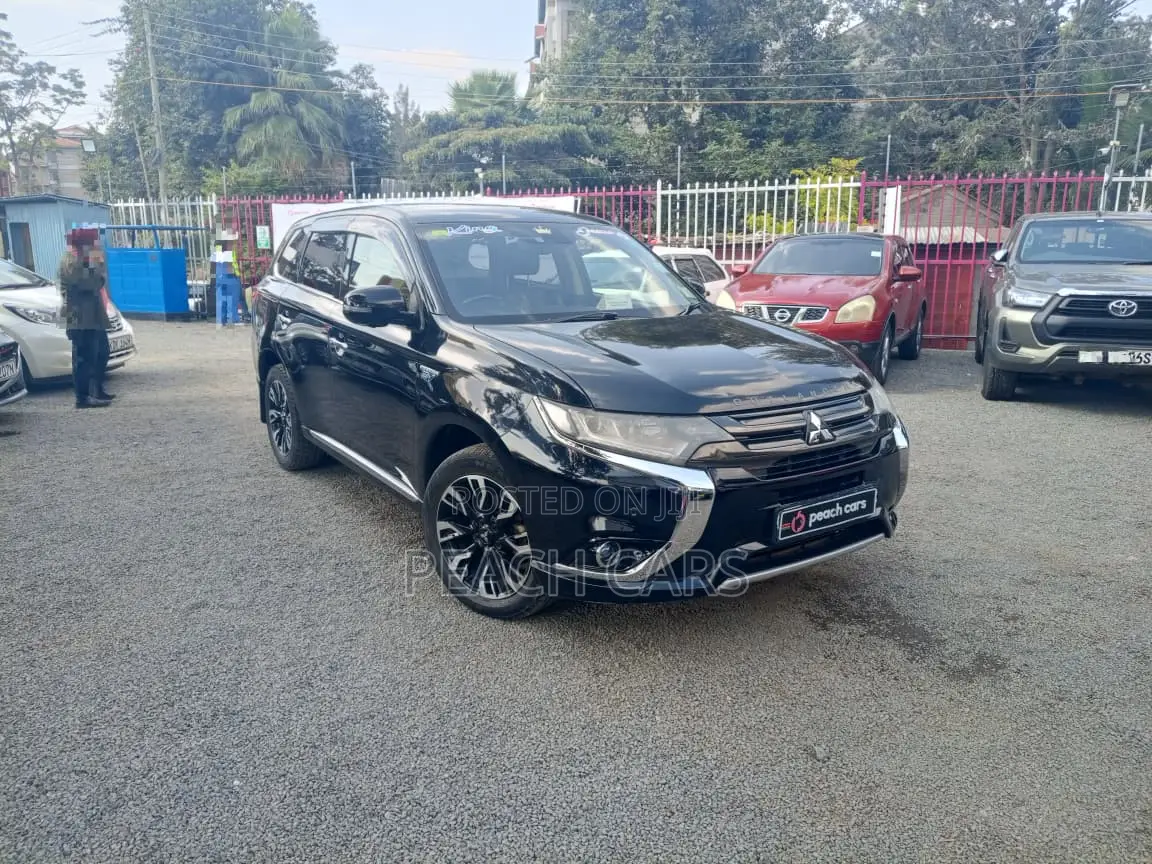 Mitsubishi Outlander 2015 Black