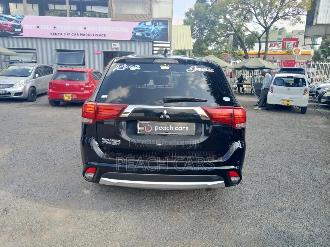 Mitsubishi Outlander 2015 Black
