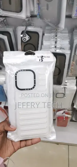 iPhone 15 Pro Max Luggage-Inspired Design Cover