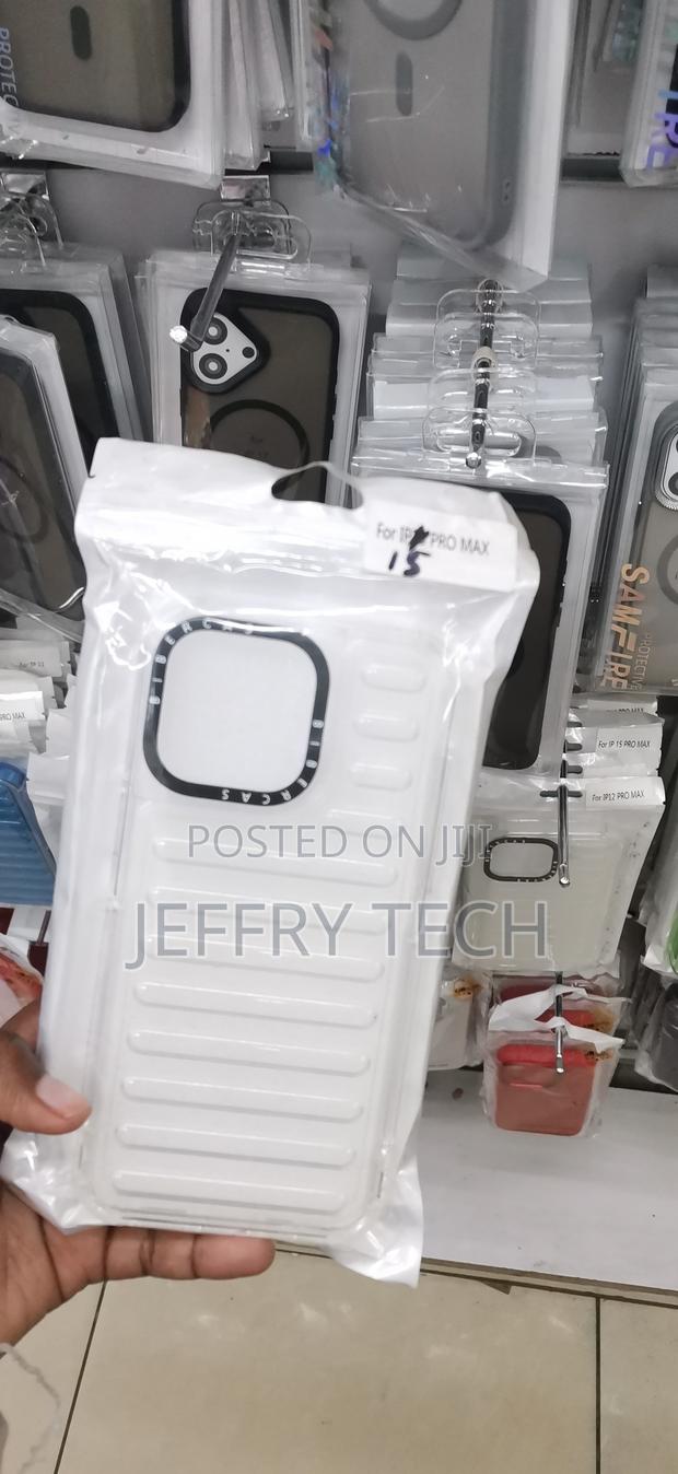 iPhone 15 Pro Max Luggage-Inspired Design Cover - thumbnail 2