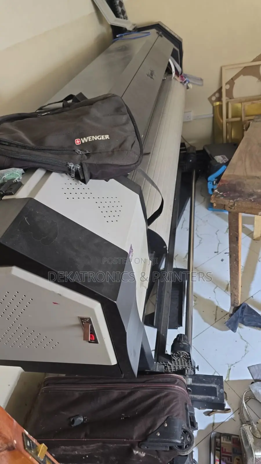 Used Clean 1.8m Yinghe Large Format Printer at Malindi