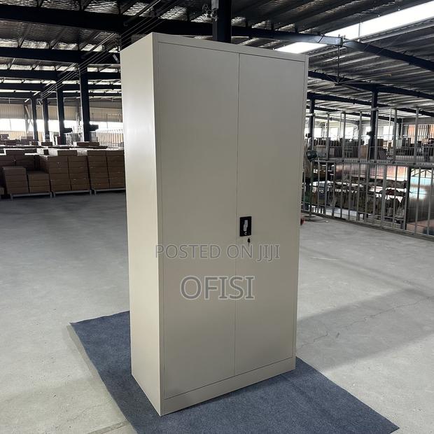 2-Door Metallic Office Cabinet - thumbnail 5