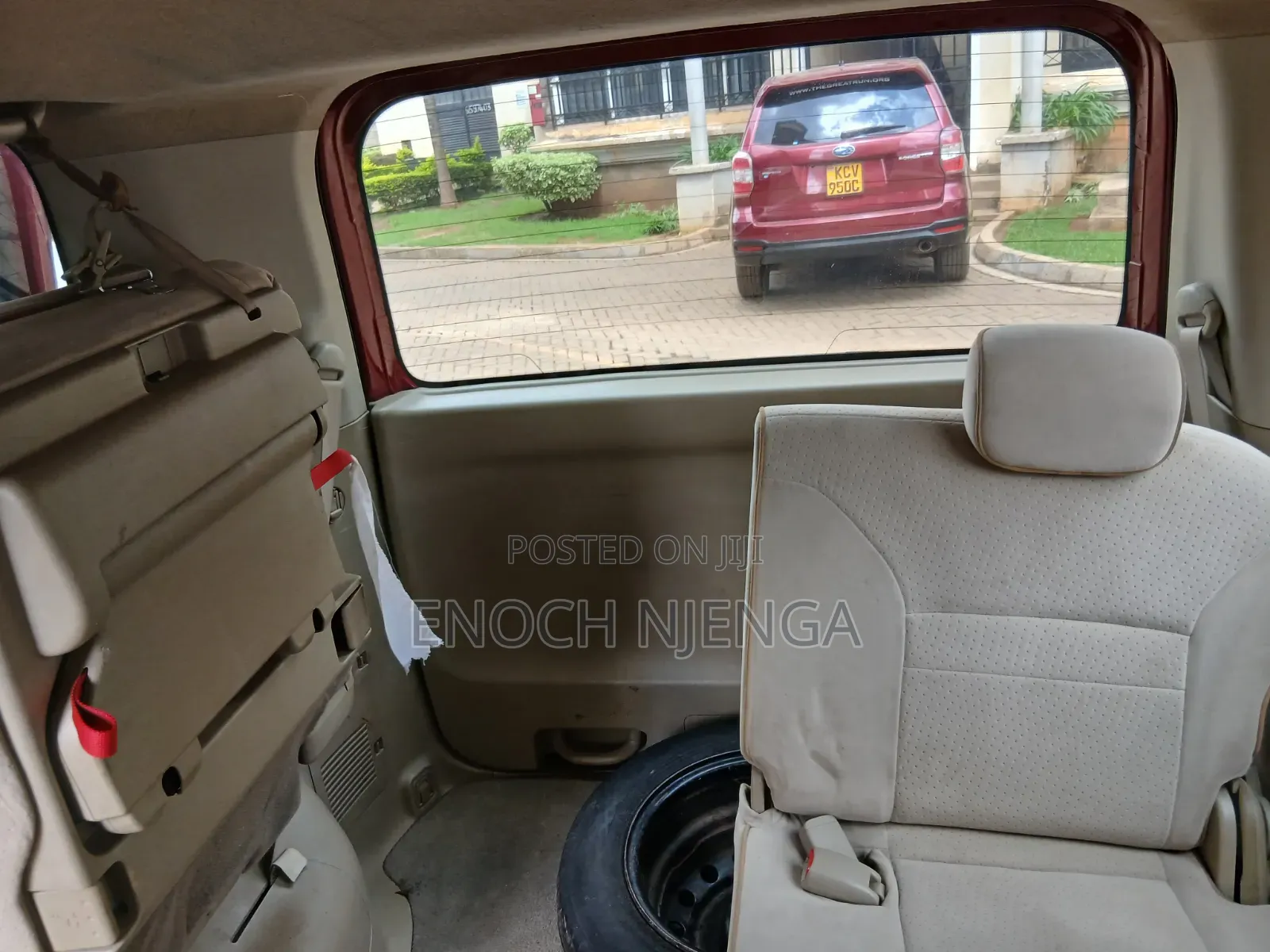 Nissan Serena 2013 Maroon