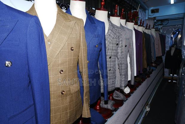 Classic Men Suit - thumbnail 2