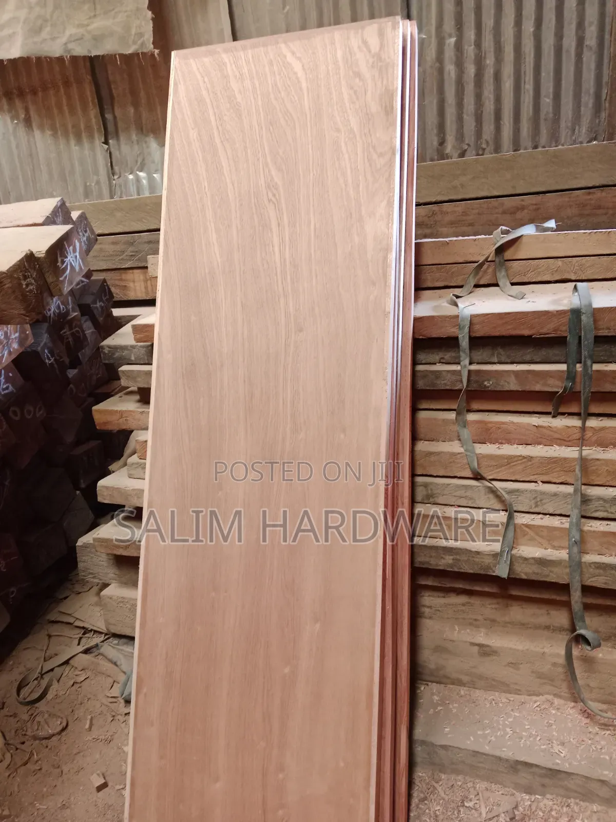 Veneered Flash Doors