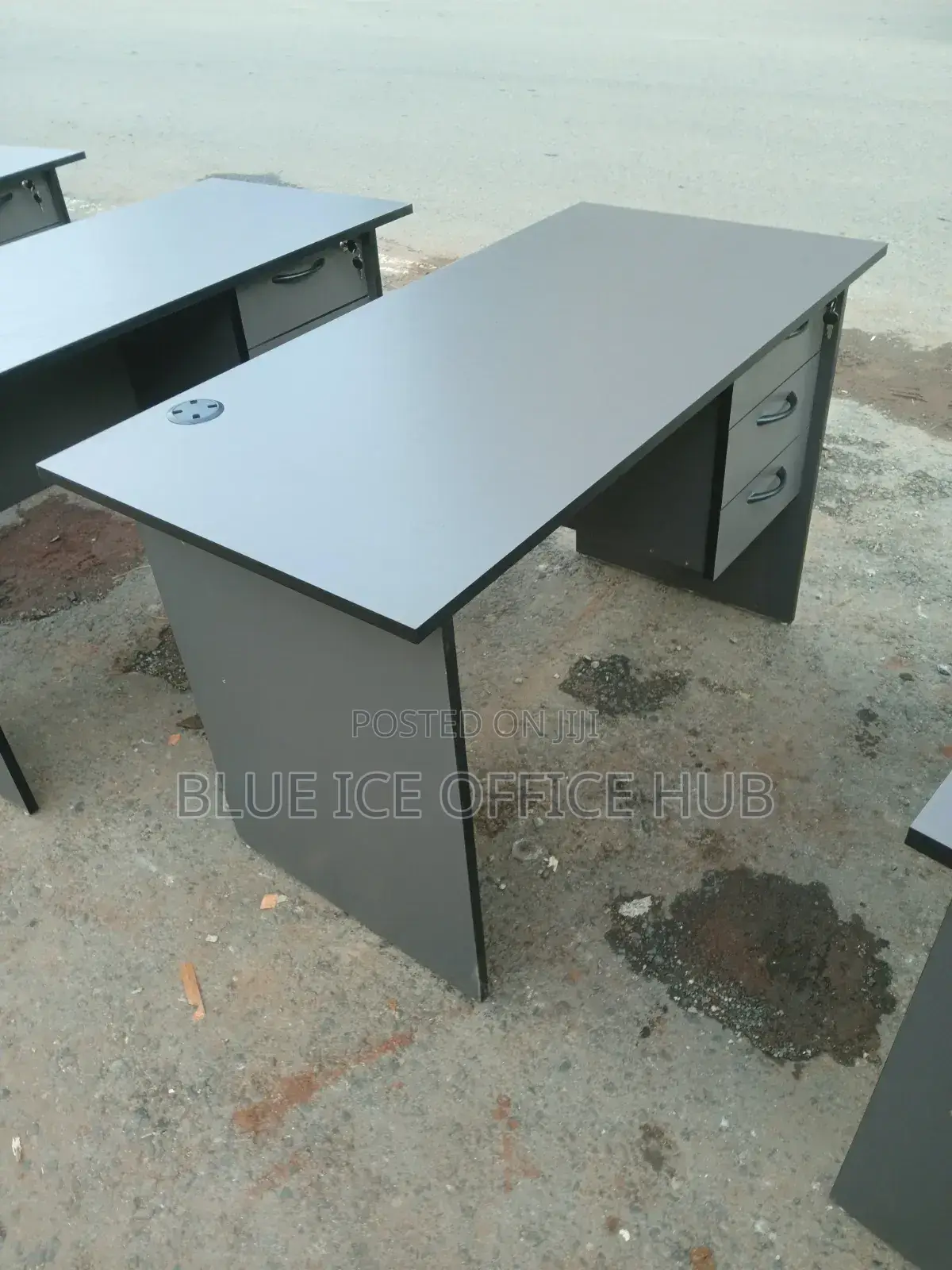 Office Desk 1.4m Local Made