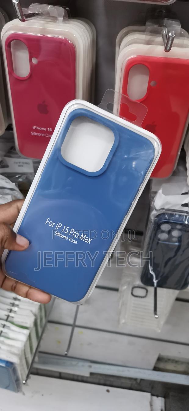 iPhone 15 Pro Max Lightweight Construction Cover-Blue. - thumbnail 2