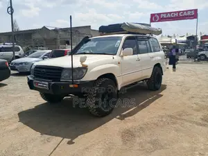 Toyota Land Cruiser Prado 2000 White