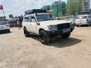 Toyota Land Cruiser Prado 2000 White