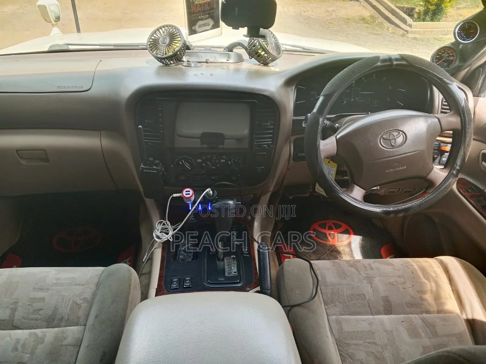 Toyota Land Cruiser Prado 2000 White