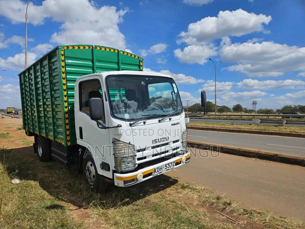 Isuzu NMR Truck
